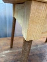 Ash side table with removable legs. Oiled. 7309 6023