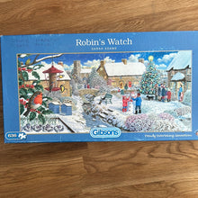 Gibsons 636 piece jigsaw puzzle "Robin's Watch" - checked