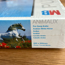 MB 1000 piece Animaux Jigsaw Puzzle - "Arabian White Horse". Checked