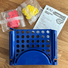 Connect 4 Grab&Go travel game - checked
