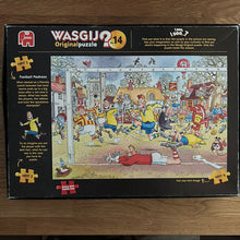 WASGIJ Original 14 jigsaw puzzle 1000 pieces "Football Madness!" - checked